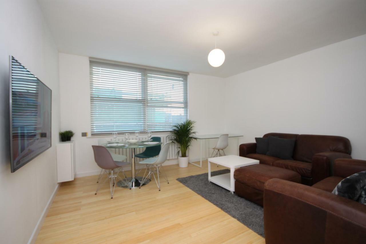 Camden Town Spacious 2 Bedroom - Sleeps 5 Guests! Appartamento Londra